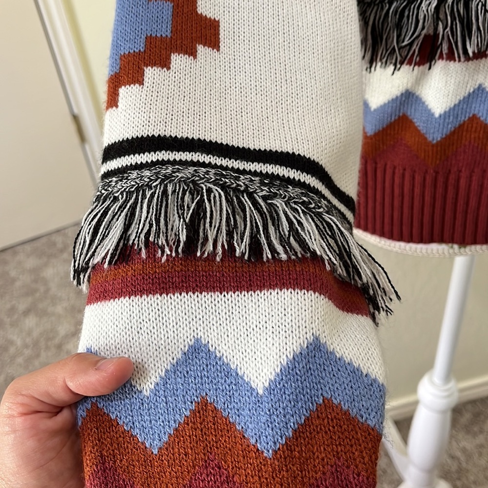 Chelsea and Violet Tribal Sweater - Picture 3 of 7